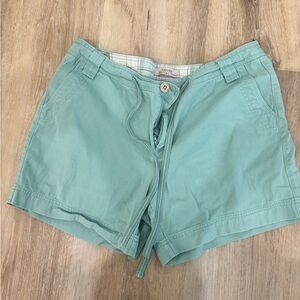 Natural Reflections sage green Shorts